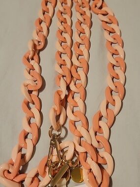 Crossbody chain phone holder - Peach & Light Peach. 27 Inches